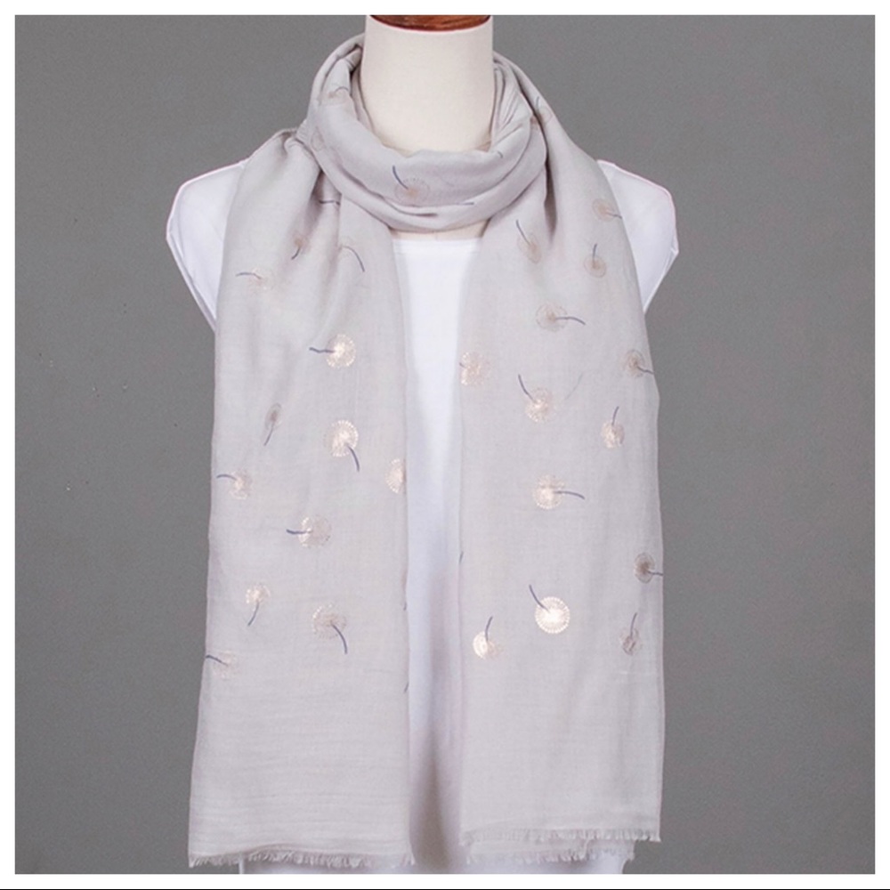 Cherie Bliss scarf metallic gold dandelion print light grey NWT - Picture 9 of 9